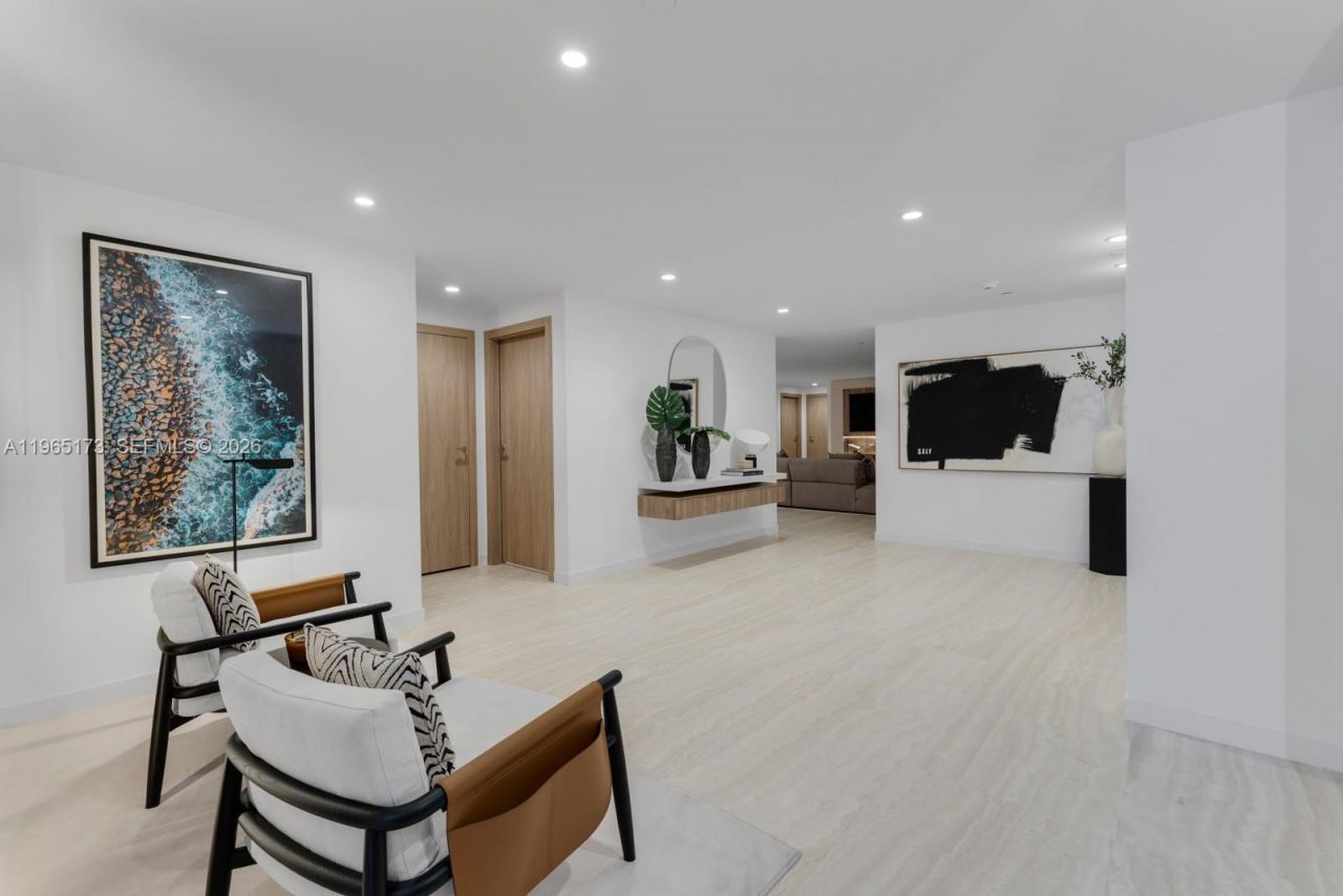 1135 103rd St, Unit PH3, Bay Harbor Islands, FL 33154 Photo