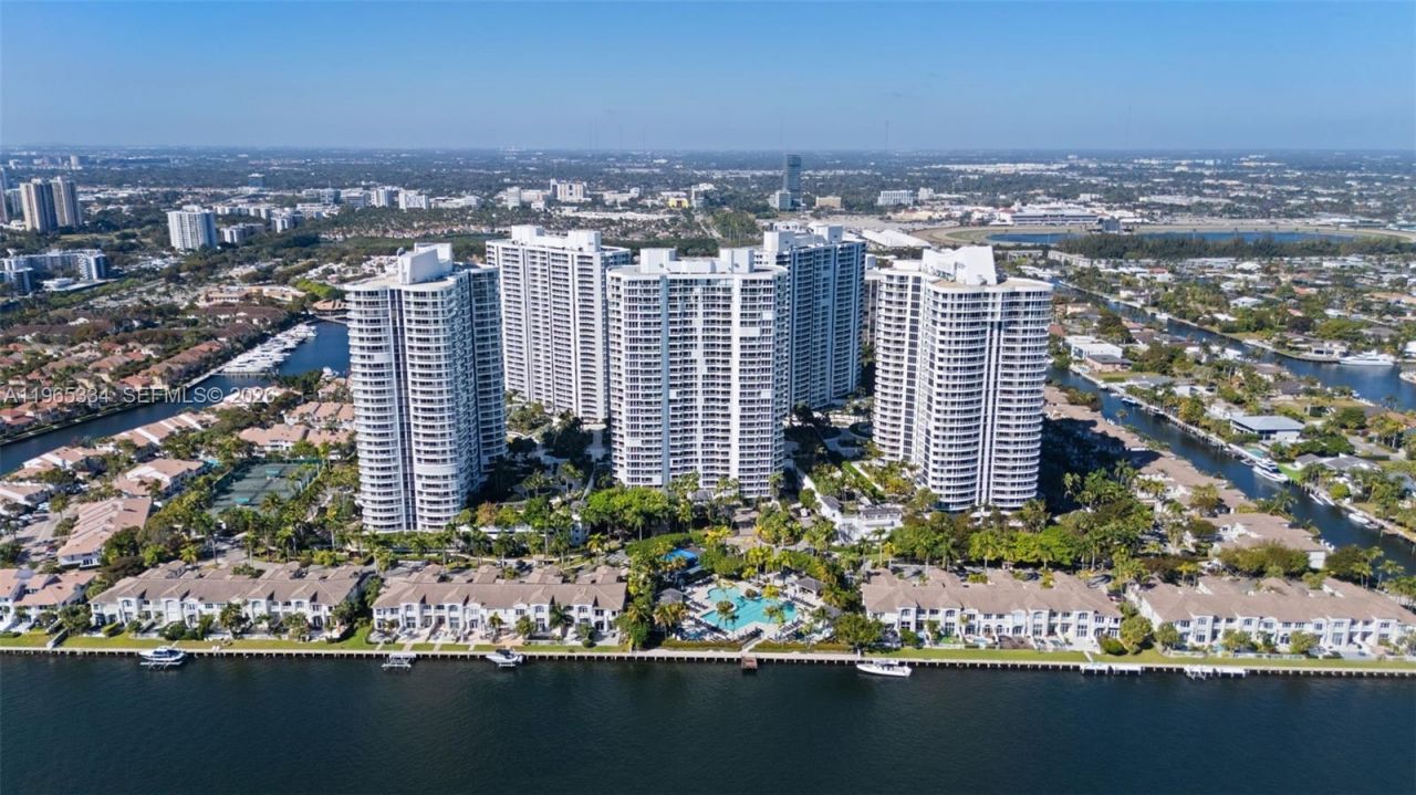 21150 NE 38 Ave, Unit 603, Aventura, FL 33180 Photo