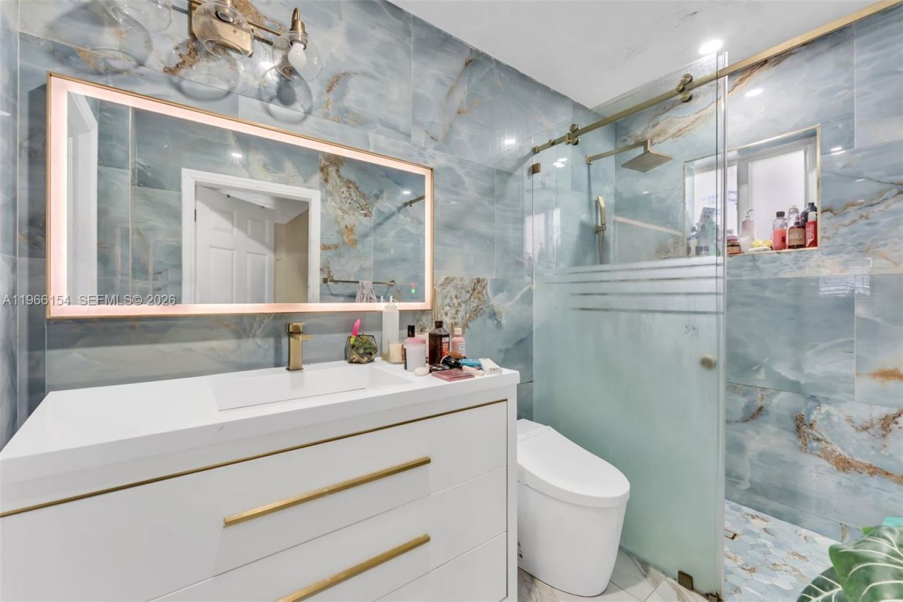 860 NE 142nd St , North Miami, FL 33161 Photo