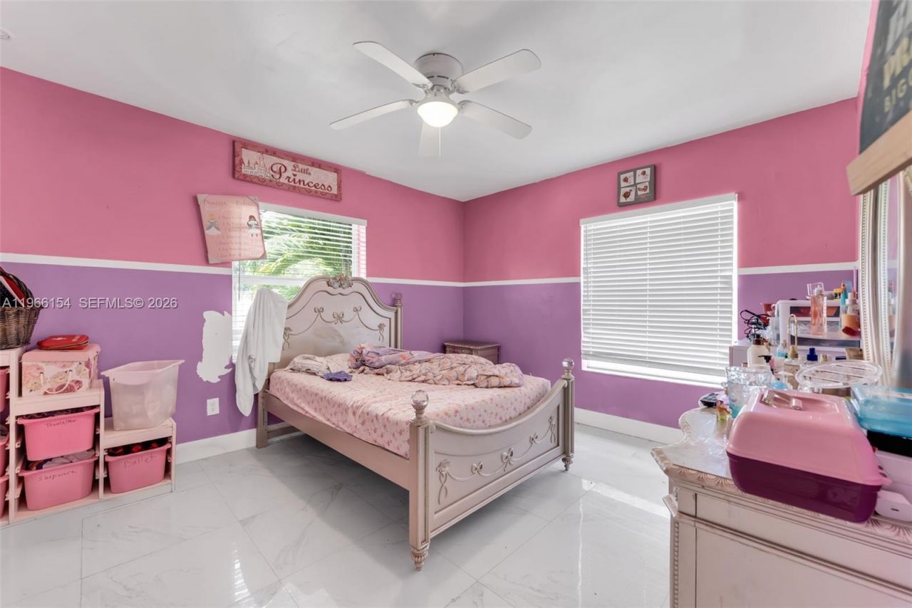 860 NE 142nd St , North Miami, FL 33161 Photo