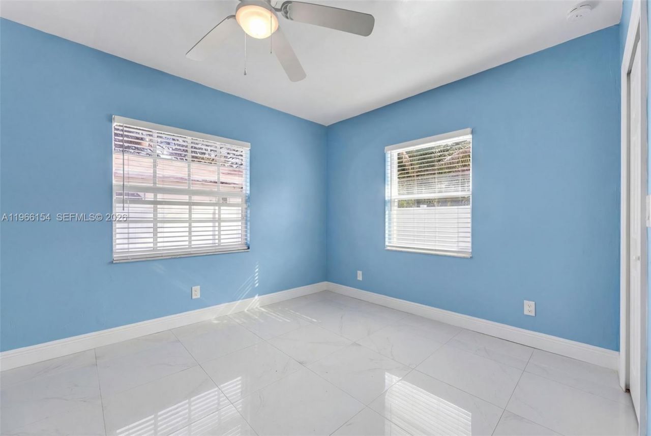 860 NE 142nd St , North Miami, FL 33161 Photo