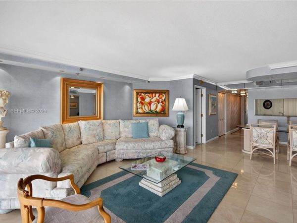 5757 Collins Ave, Unit 1902, Miami Beach, FL 33140