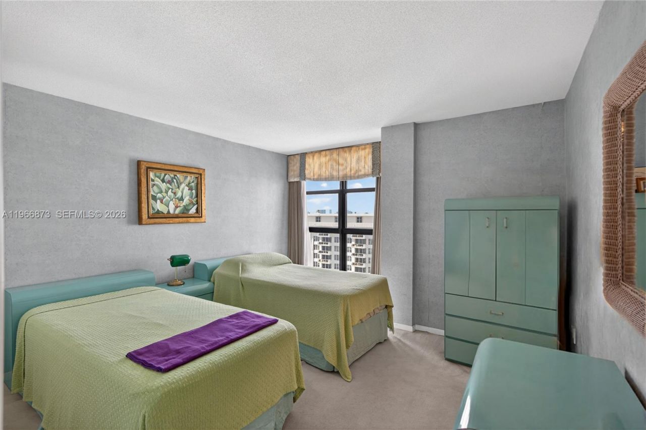 5757 Collins Ave, Unit 1902, Miami Beach, FL 33140 Photo