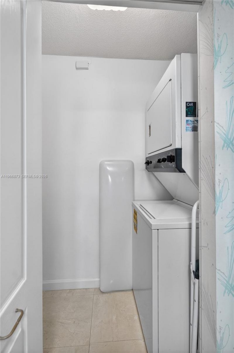 5757 Collins Ave, Unit 1902, Miami Beach, FL 33140 Photo