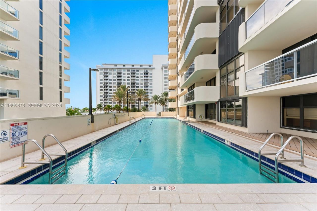 5757 Collins Ave, Unit 1902, Miami Beach, FL 33140 Photo