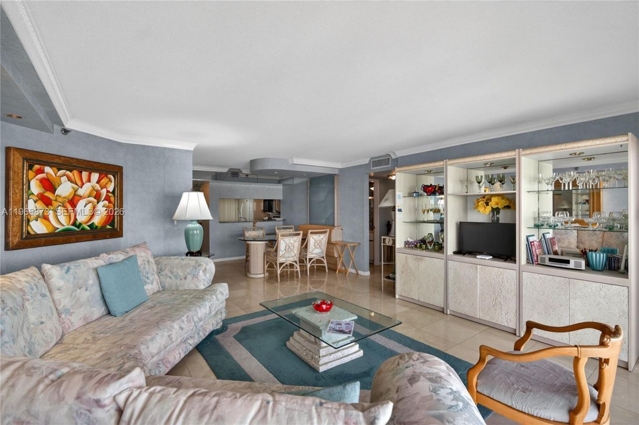 5757 Collins Ave, Unit 1902, Miami Beach, FL 33140 Photo