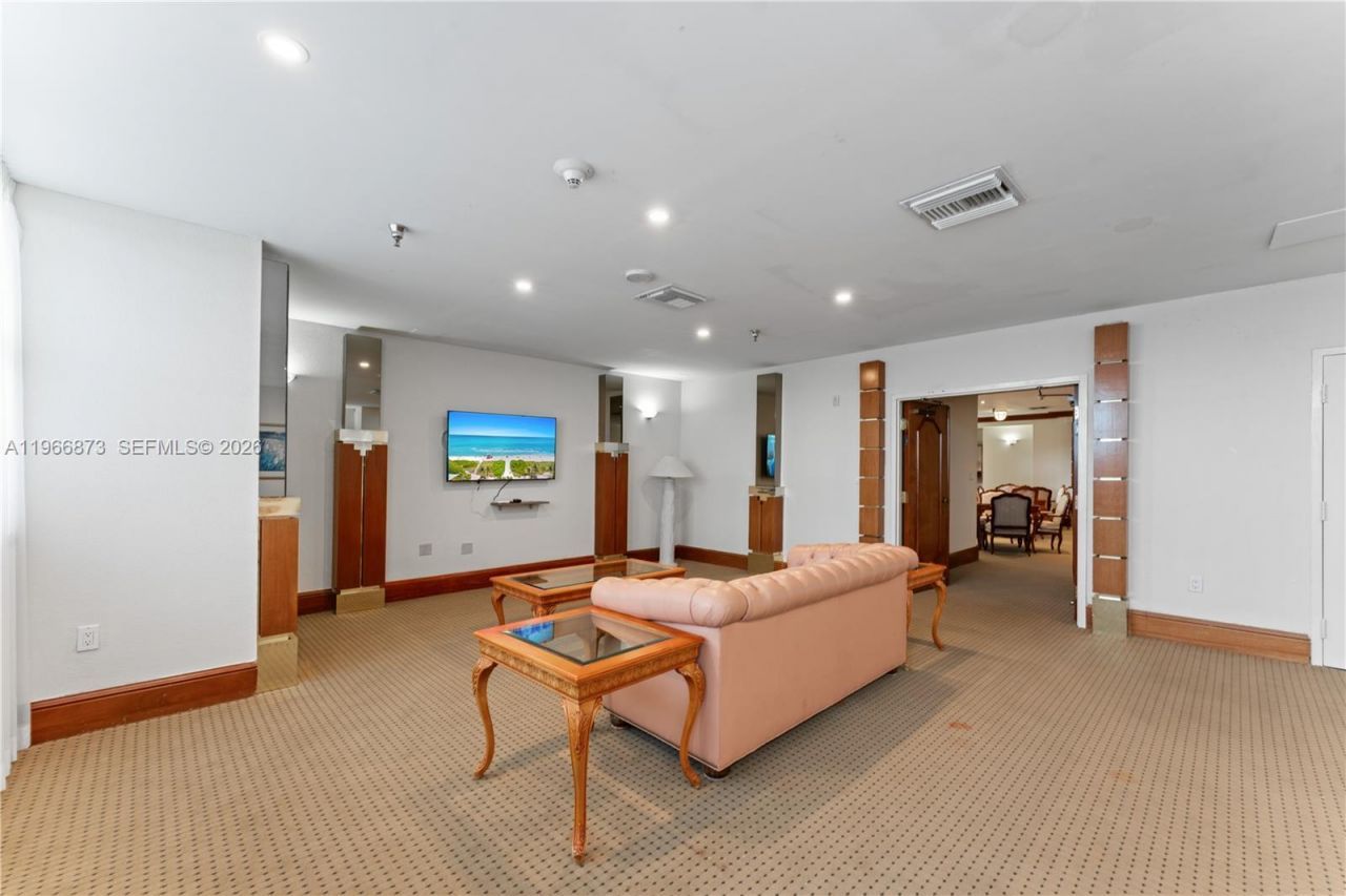 5757 Collins Ave, Unit 1902, Miami Beach, FL 33140 Photo