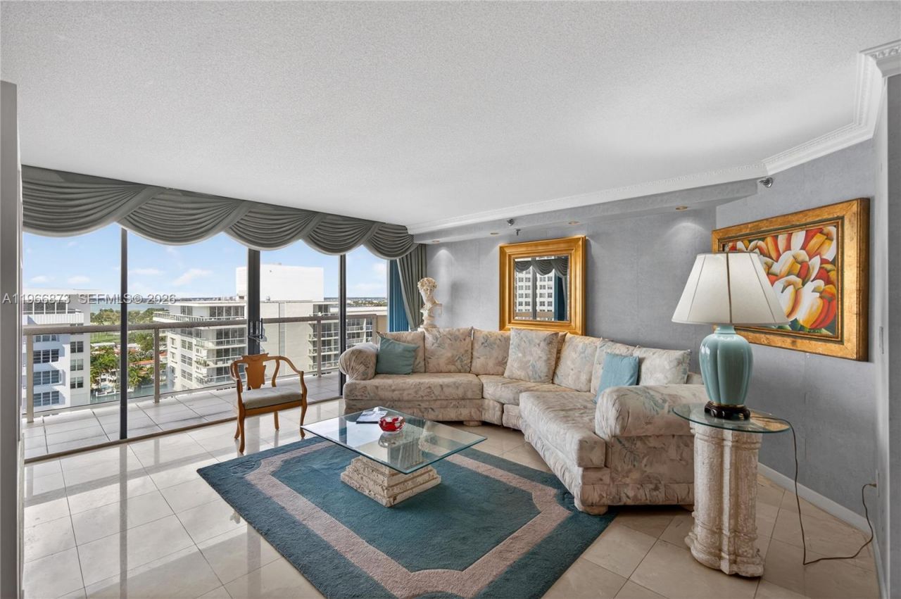 5757 Collins Ave, Unit 1902, Miami Beach, FL 33140 Photo