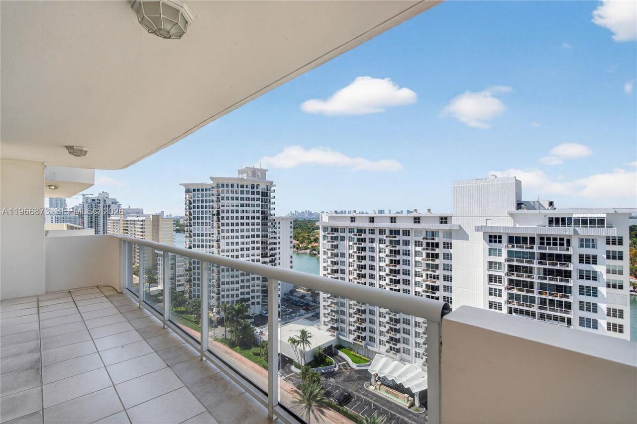5757 Collins Ave, Unit 1902, Miami Beach, FL 33140 Photo