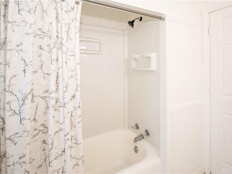 1354 Avon Drive, Cincinnati, OH 45229 Photo 23