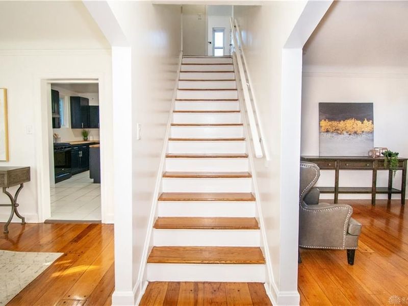 1354 Avon Drive, Cincinnati, OH 45229 Photo 4