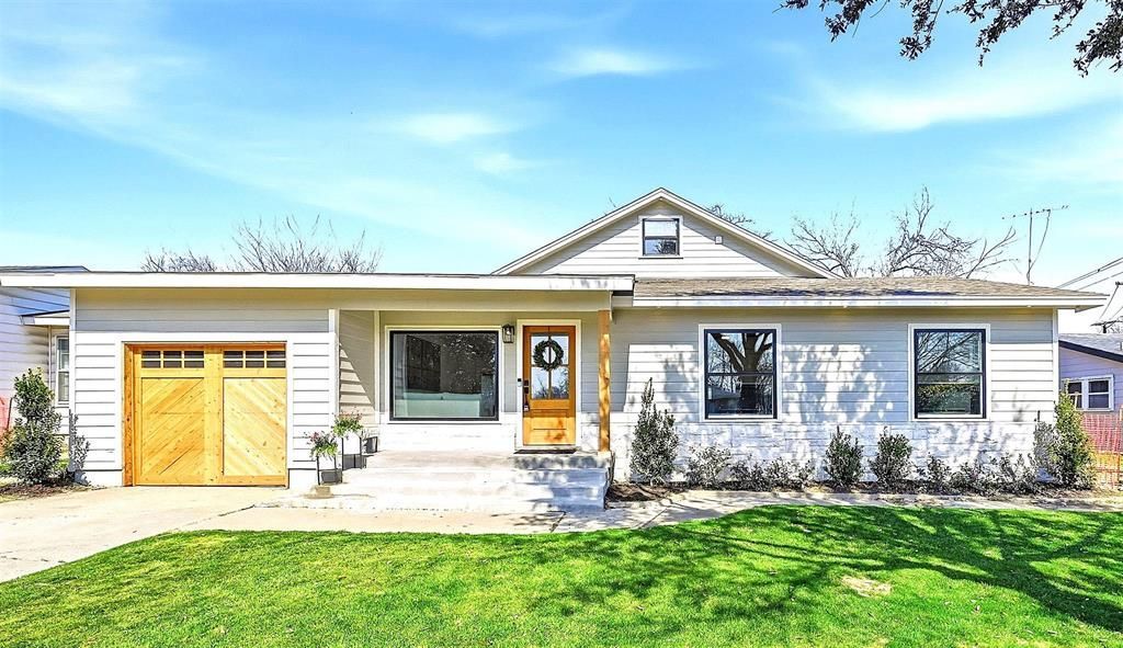 5041 Nadine Drive, Haltom City, TX 76117 Main Photo