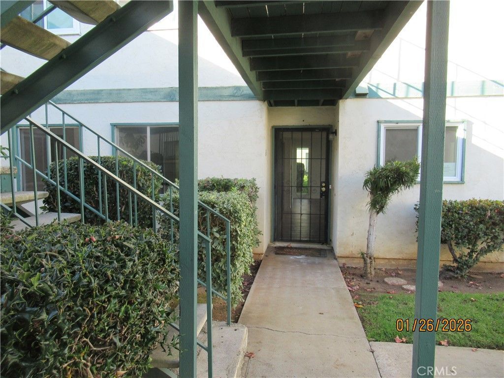 1817 E Grand Unit 65, Escondido, CA 92027 Main Photo