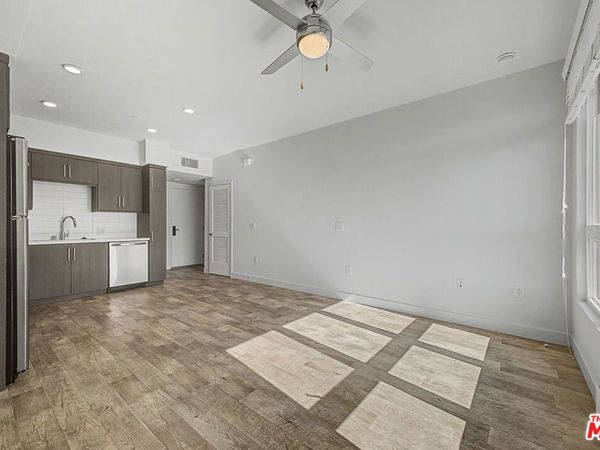 10601 Washington Boulevard, Unit 607, Culver City, CA 90232