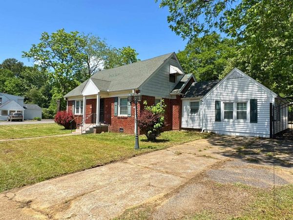 984 E RAINES RD, Memphis, TN 38116