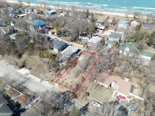 8724 Oak Avenue, Gary, IN 46403