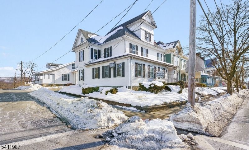 216 High St, Hackettstown, NJ 07840 Main Photo