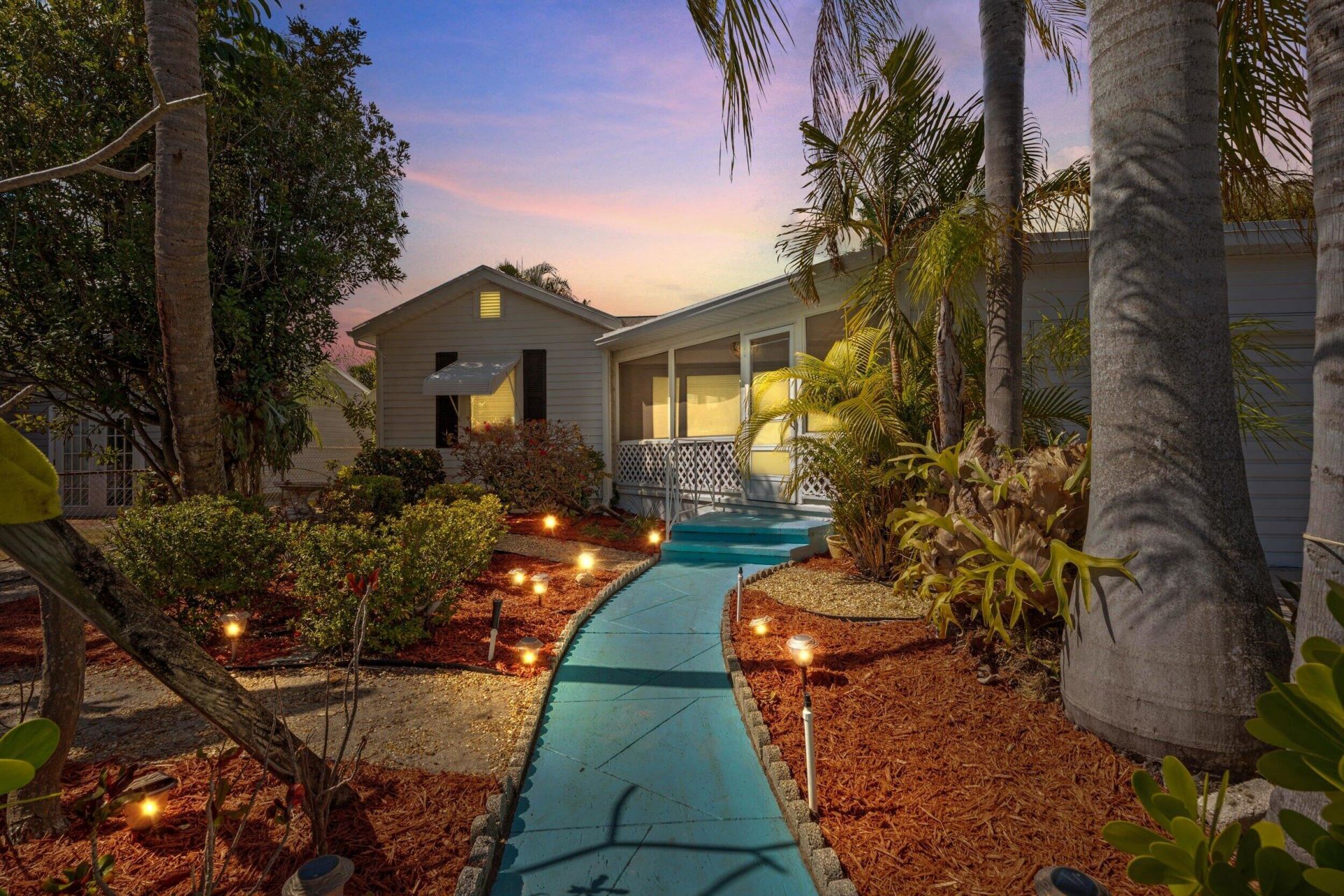 411 S Palmway, Lake Worth Beach, FL 33460 Photo