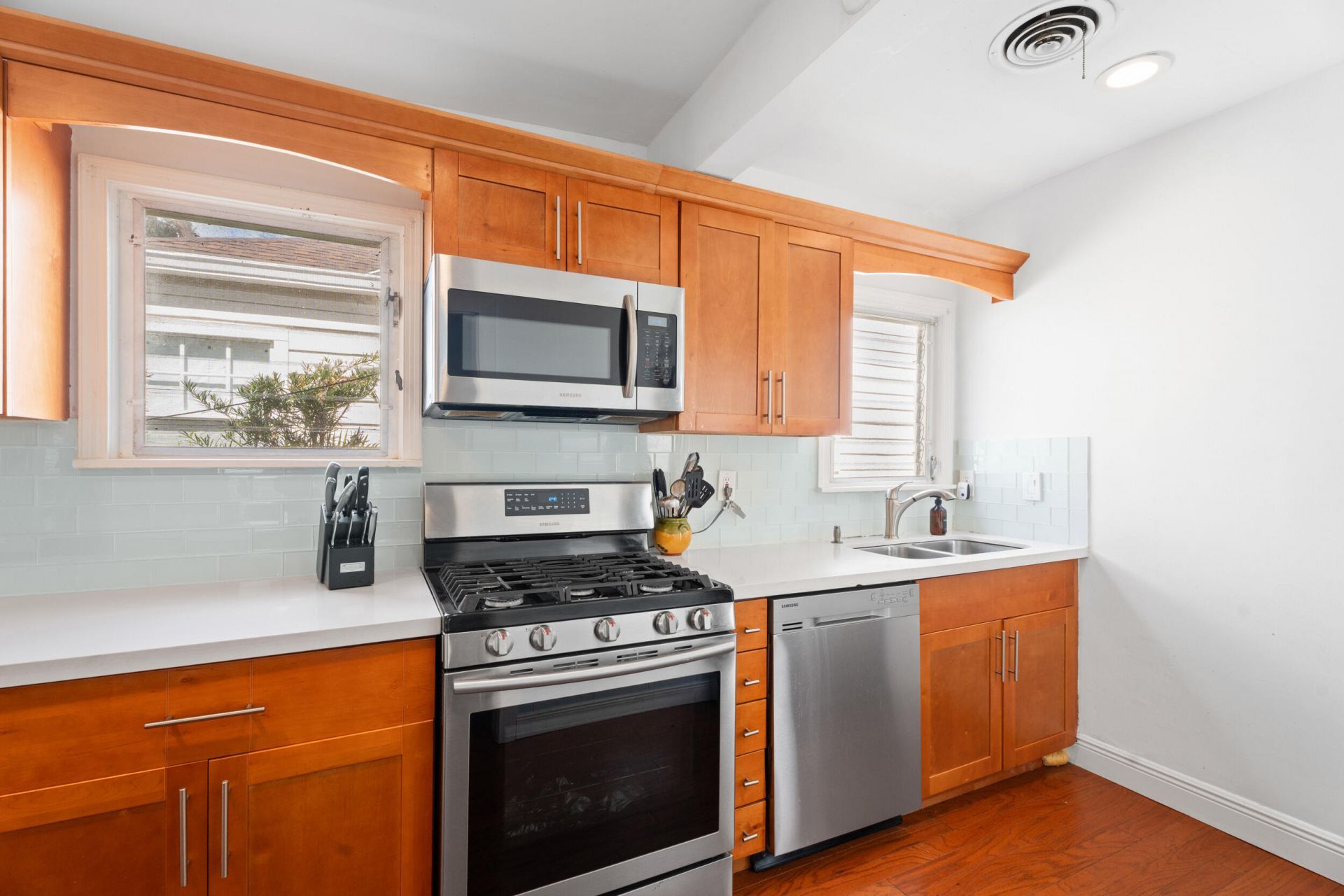 411 S Palmway, Lake Worth Beach, FL 33460 Photo