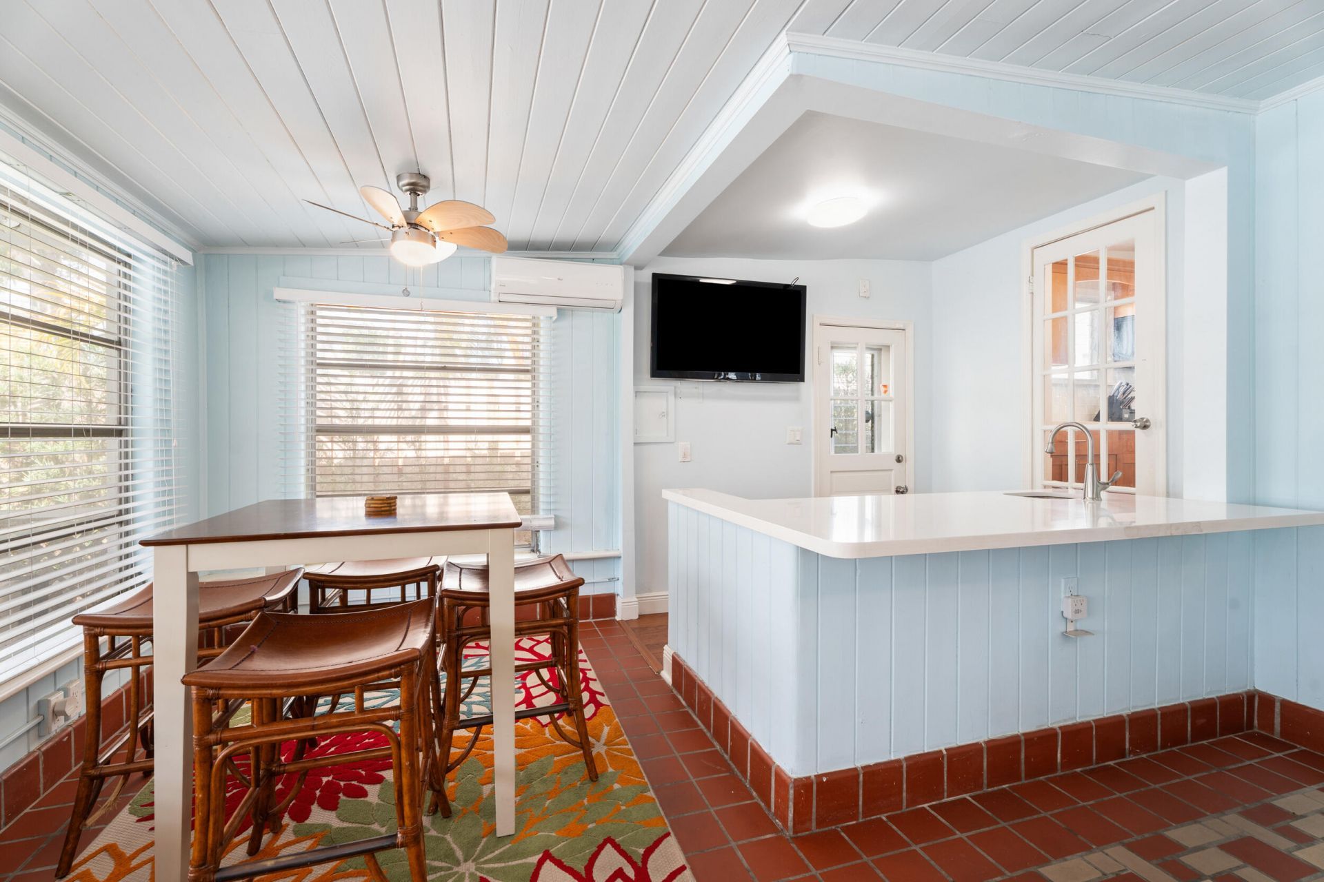 411 S Palmway, Lake Worth Beach, FL 33460 Photo