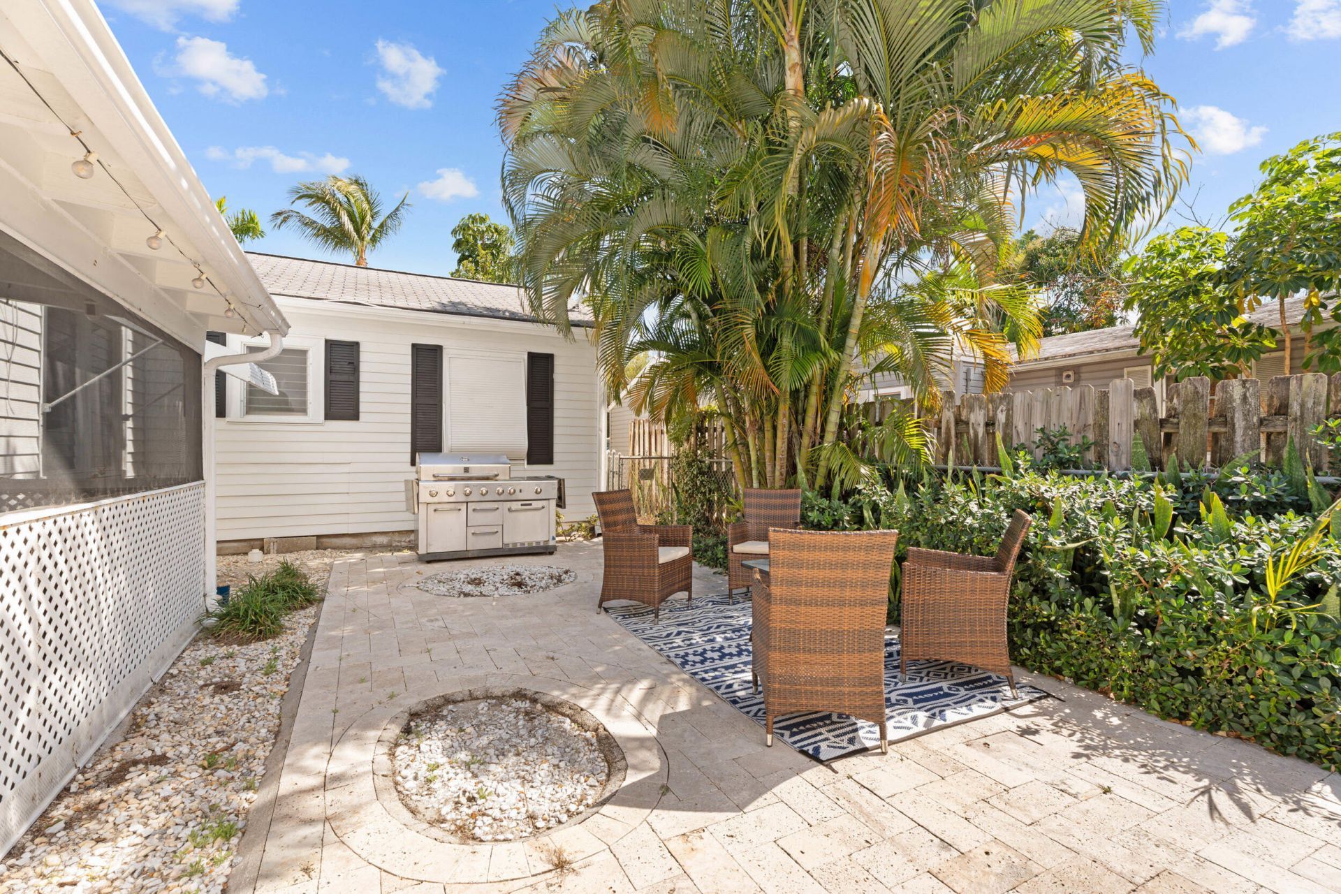 411 S Palmway, Lake Worth Beach, FL 33460 Photo