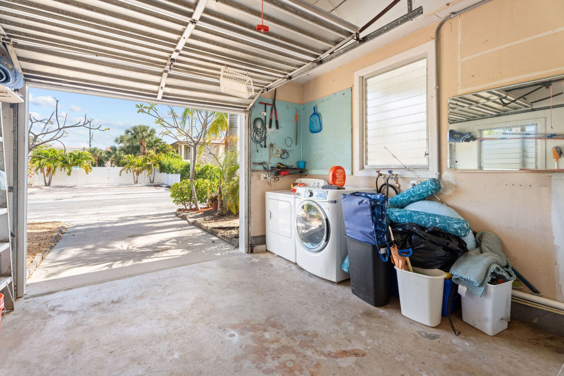 411 S Palmway, Lake Worth Beach, FL 33460 Photo