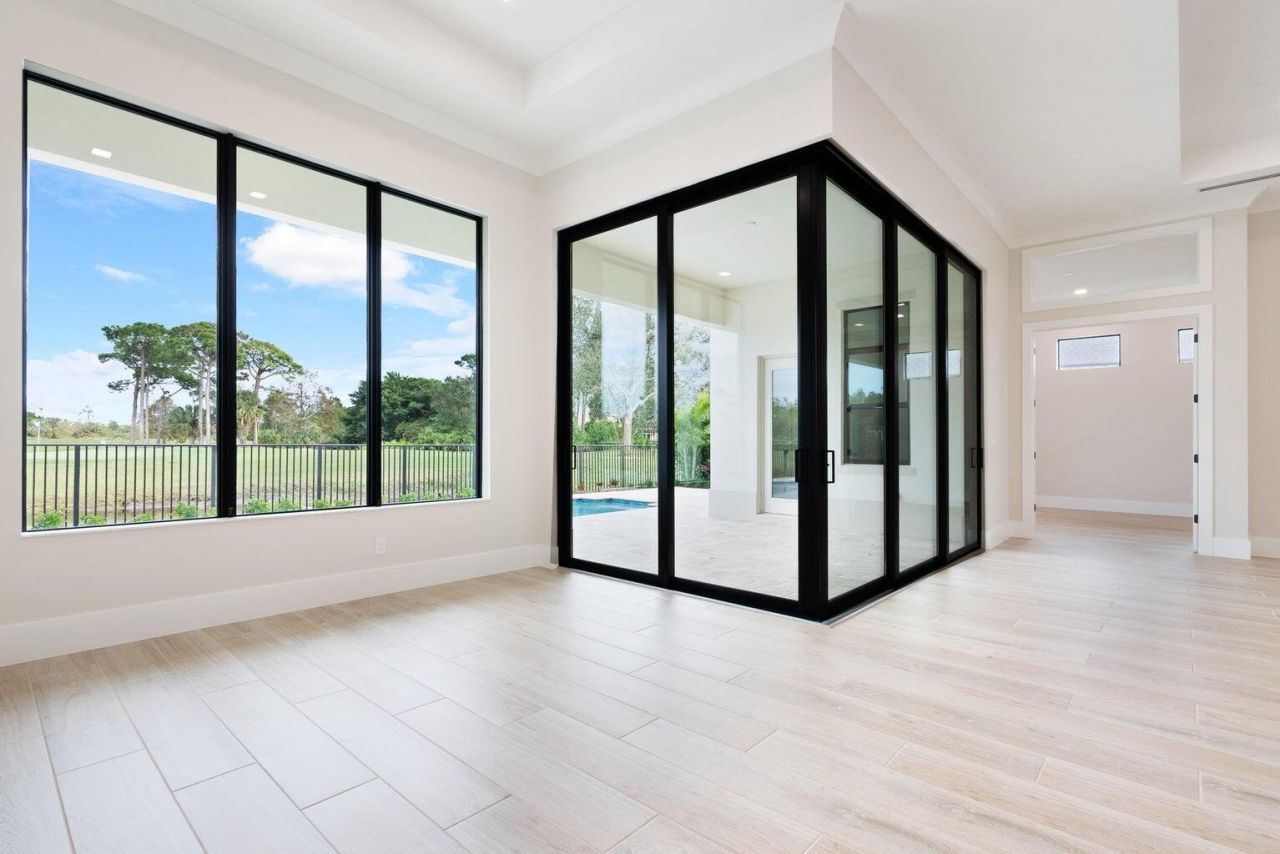 109 SE Via Verona, Port Saint Lucie, FL 34984 Photo