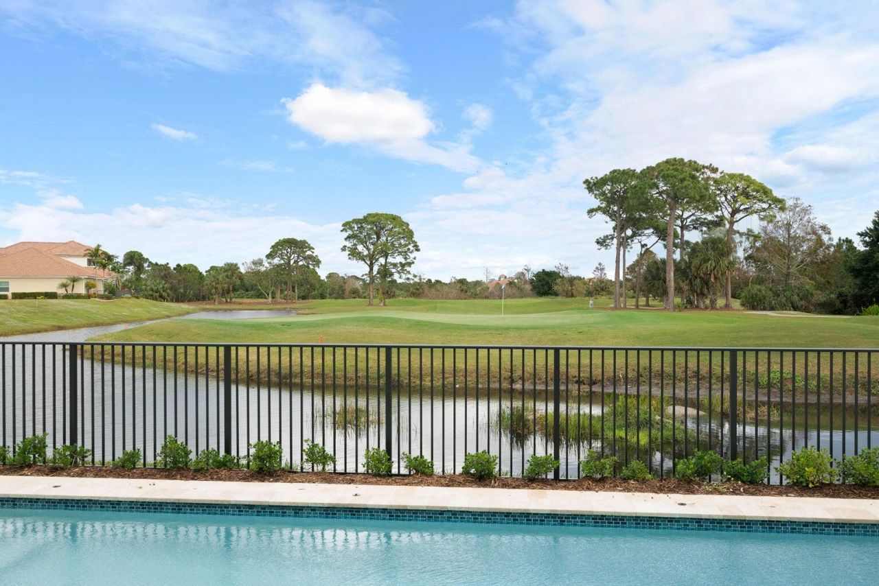 109 SE Via Verona, Port Saint Lucie, FL 34984 Photo