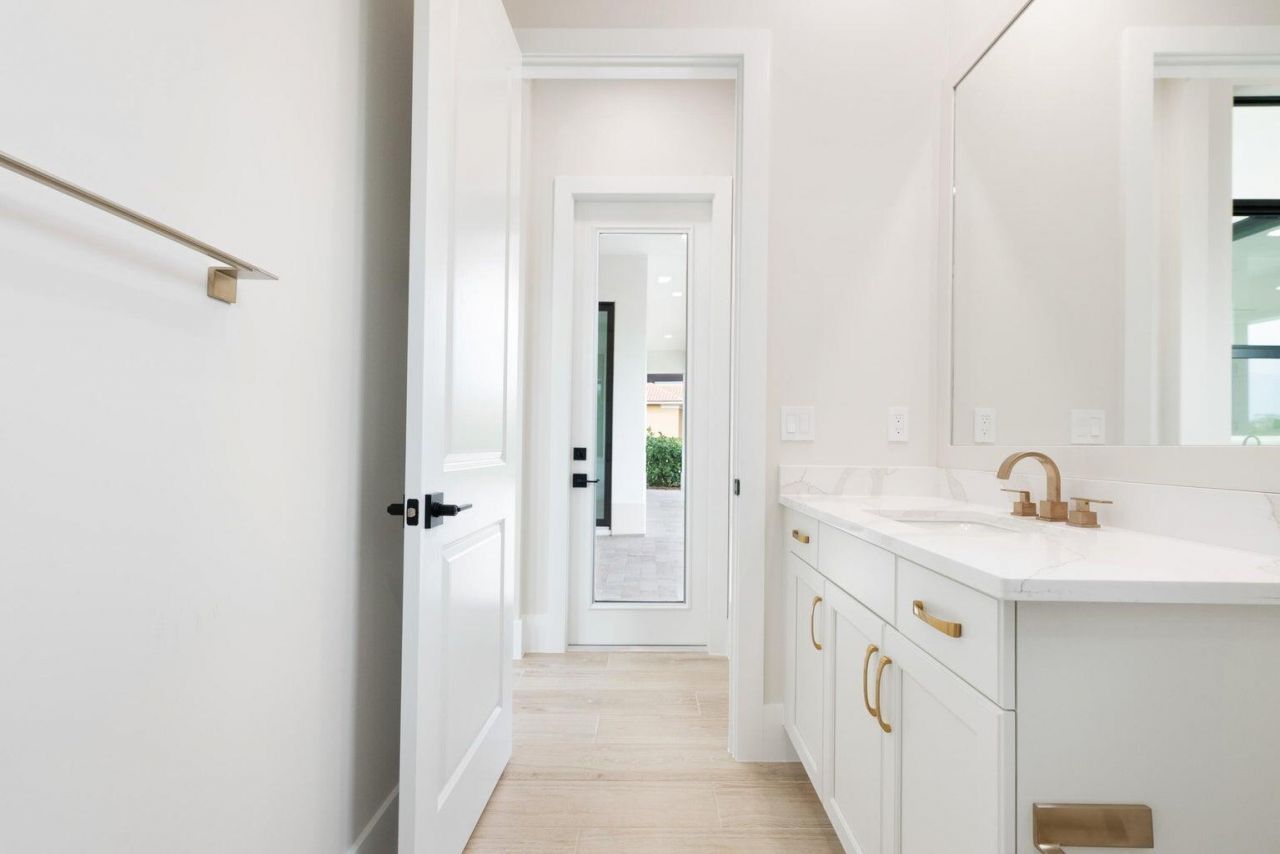 109 SE Via Verona, Port Saint Lucie, FL 34984 Photo