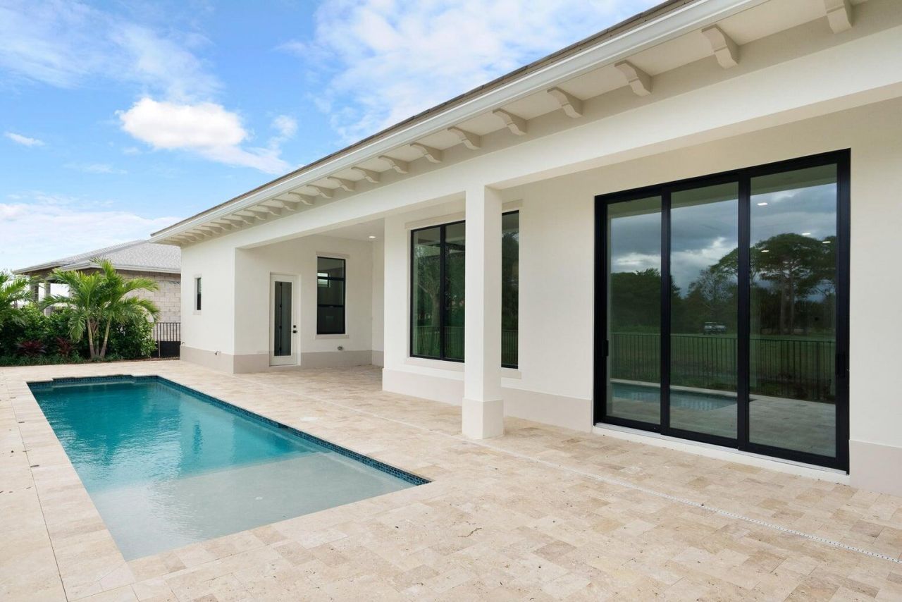 109 SE Via Verona, Port Saint Lucie, FL 34984 Photo