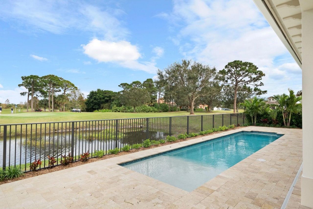 109 SE Via Verona, Port Saint Lucie, FL 34984 Photo