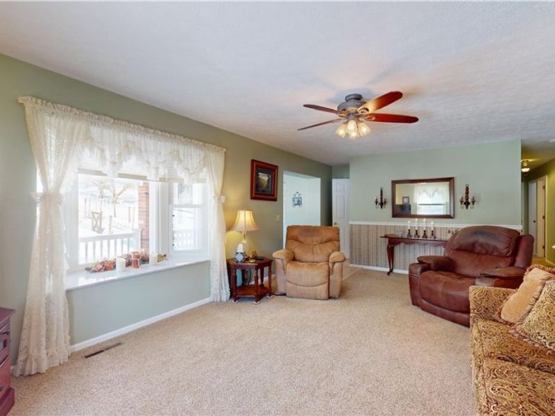 976 Braun Road, Belpre, OH 45714 Photo 11