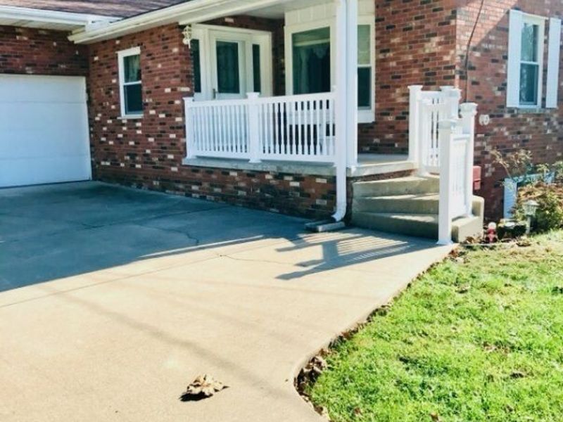 976 Braun Road, Belpre, OH 45714 Photo 3