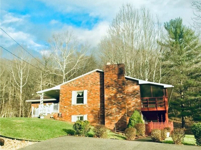 976 Braun Road, Belpre, OH 45714 Photo 4