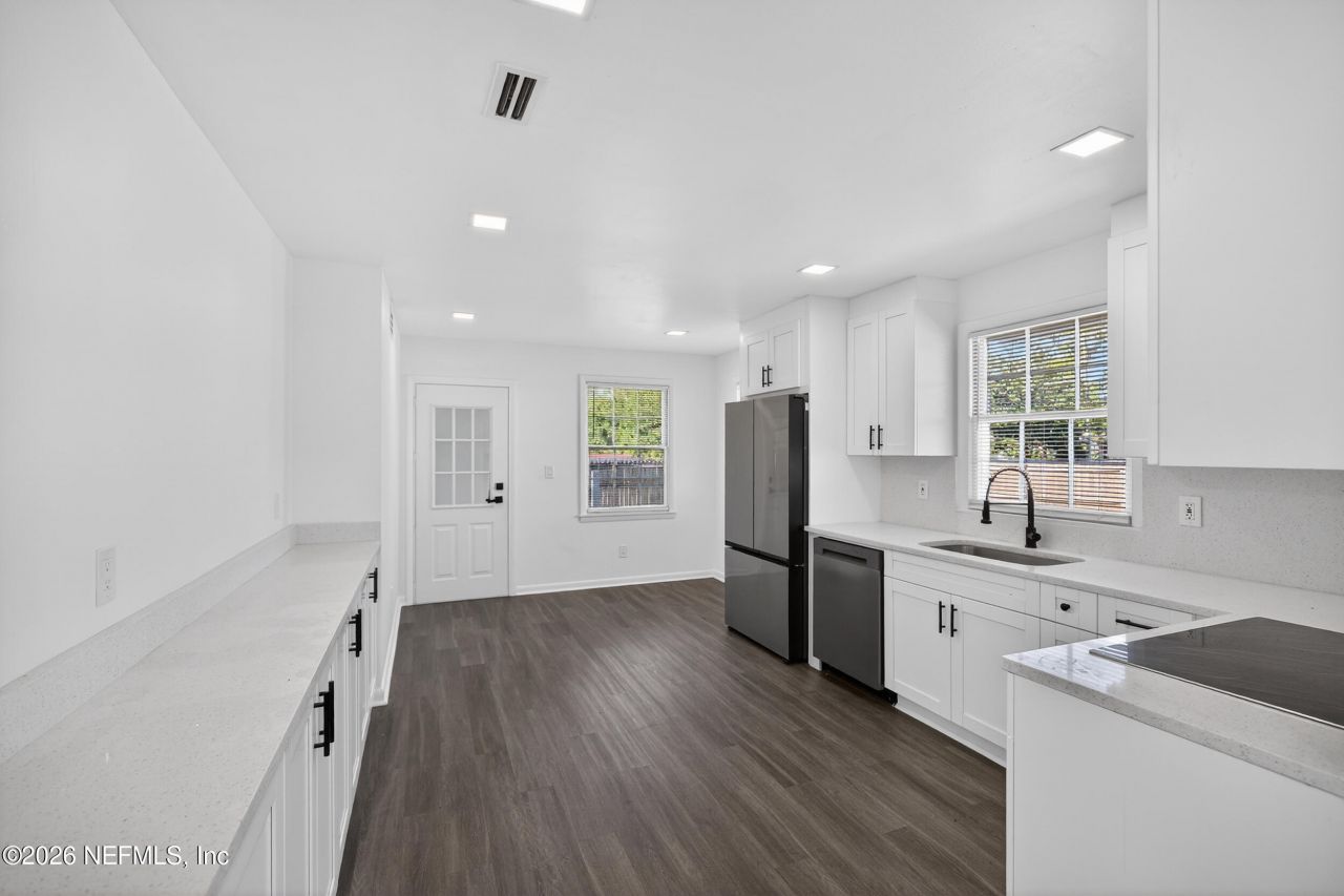 7915 Alderman Road, Jacksonville, FL 32211 Photo