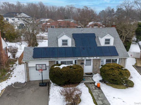 225 Willets Lane, Jericho, NY 11753