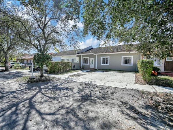 940 NE 13th Ave , Homestead, FL 33033