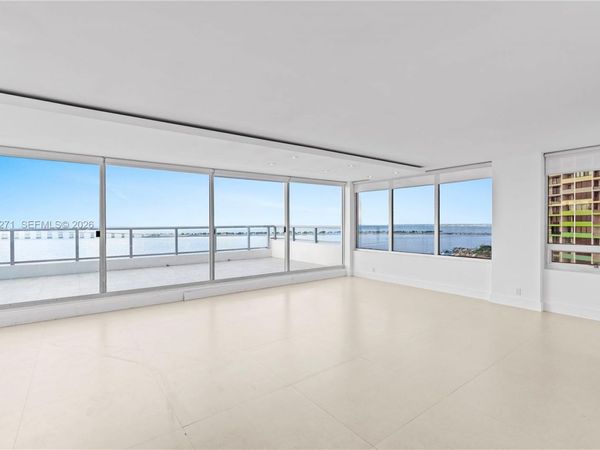 1541 Brickell Ave, Unit C1607, Miami, FL 33129