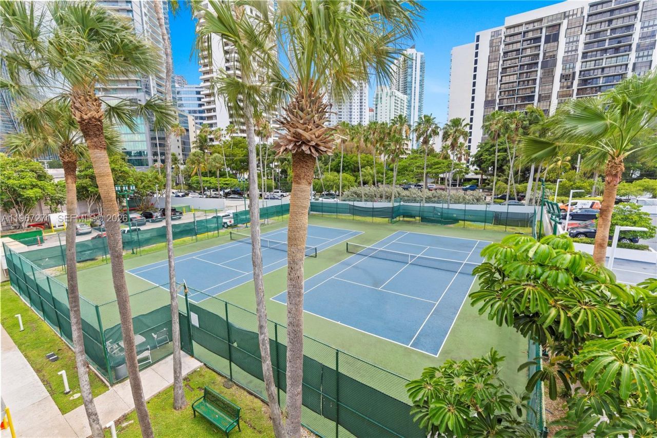 1541 Brickell Ave, Unit C1607, Miami, FL 33129 Photo