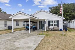 134 Coachman Ln. photo 4