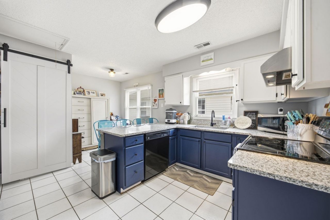 134 Coachman Ln. Photo 9