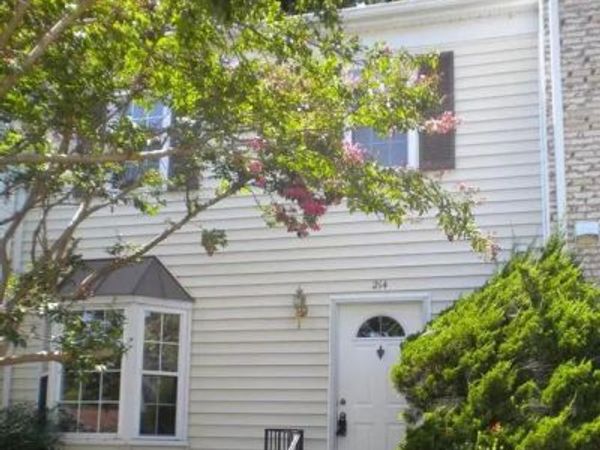 214 FAIRFIELD DRIVE , WARRENTON, VA 20186