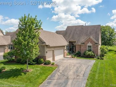 2243 Twin Islands Court, Ann Arbor, MI 48108