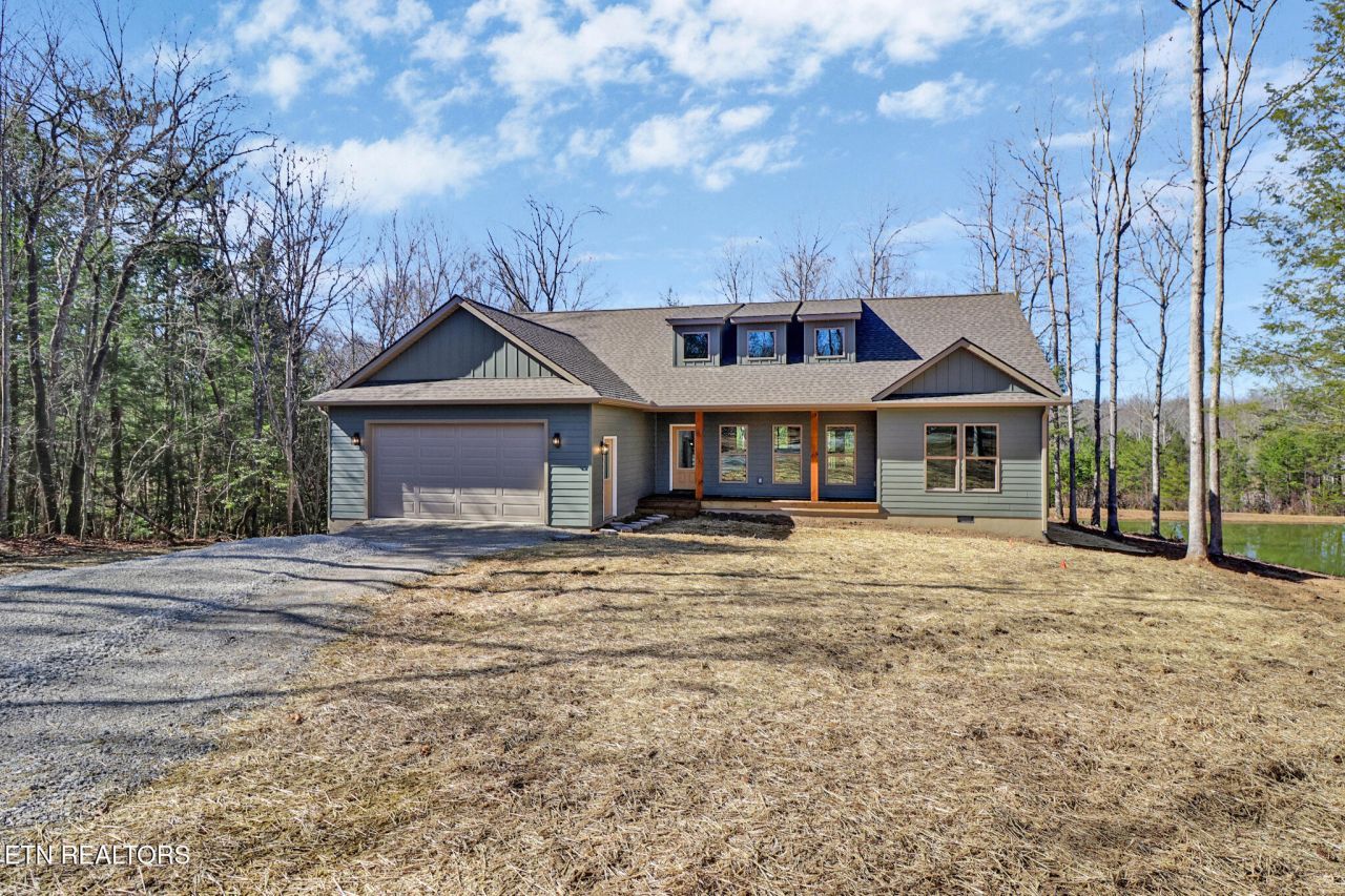 504 Acorn Lane Jamestown, TN 38556