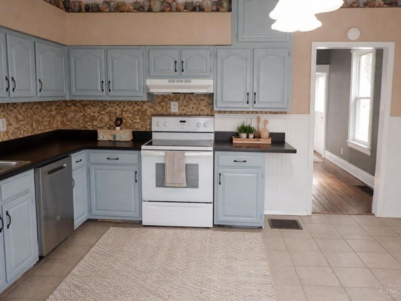 401 W Porter Street, Cleves, OH 45002 Photo 5