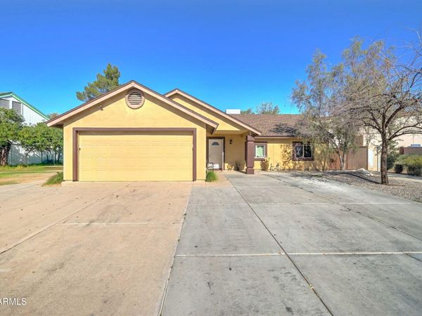 10002 W Mariposa Street, Phoenix, AZ 85037