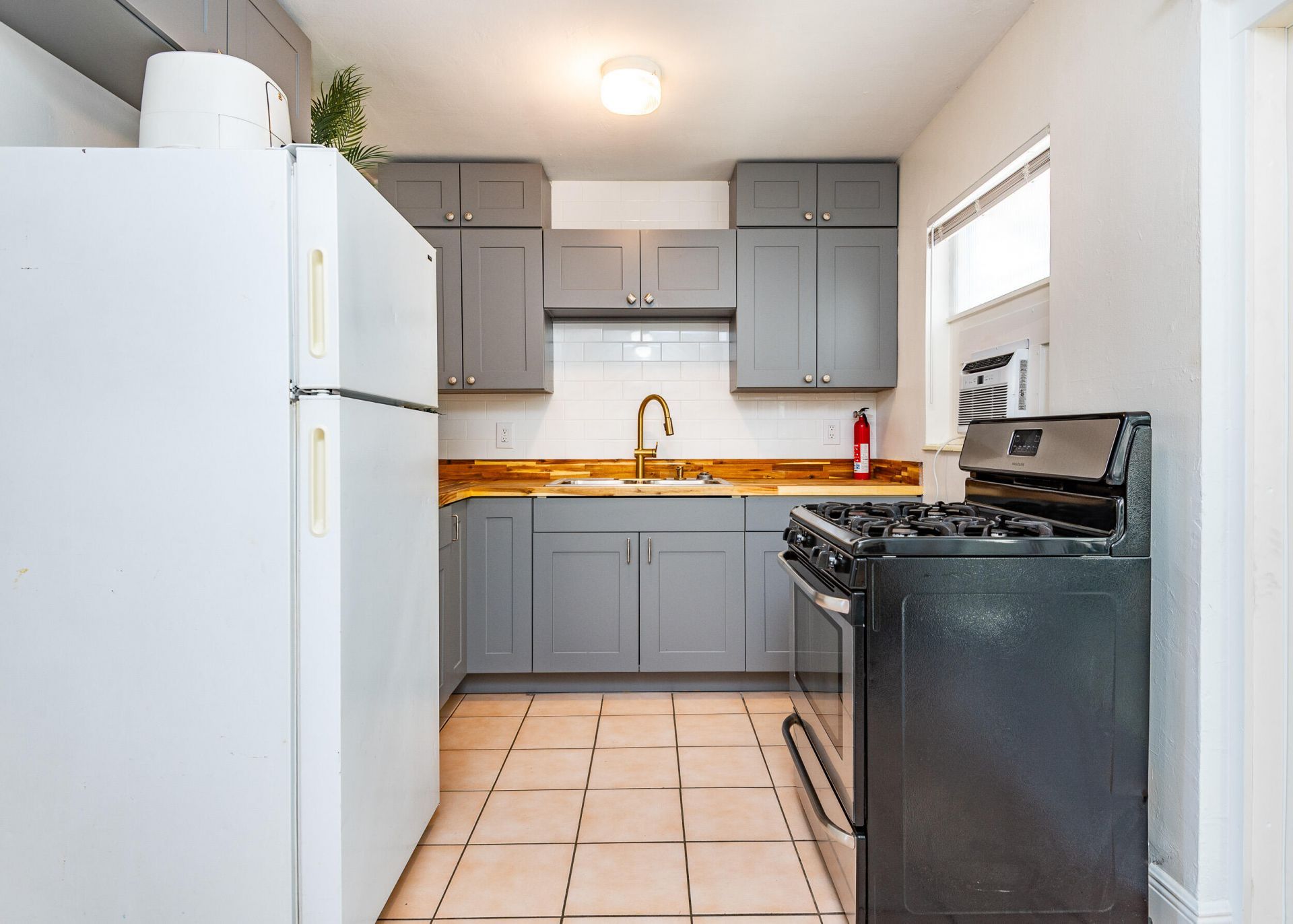 354 Manchester Street, Boca Raton, FL 33487 Photo