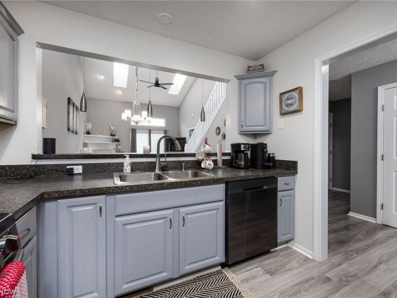 1463 Winged Foot Drive, Brunswick, OH 44212 Photo 6