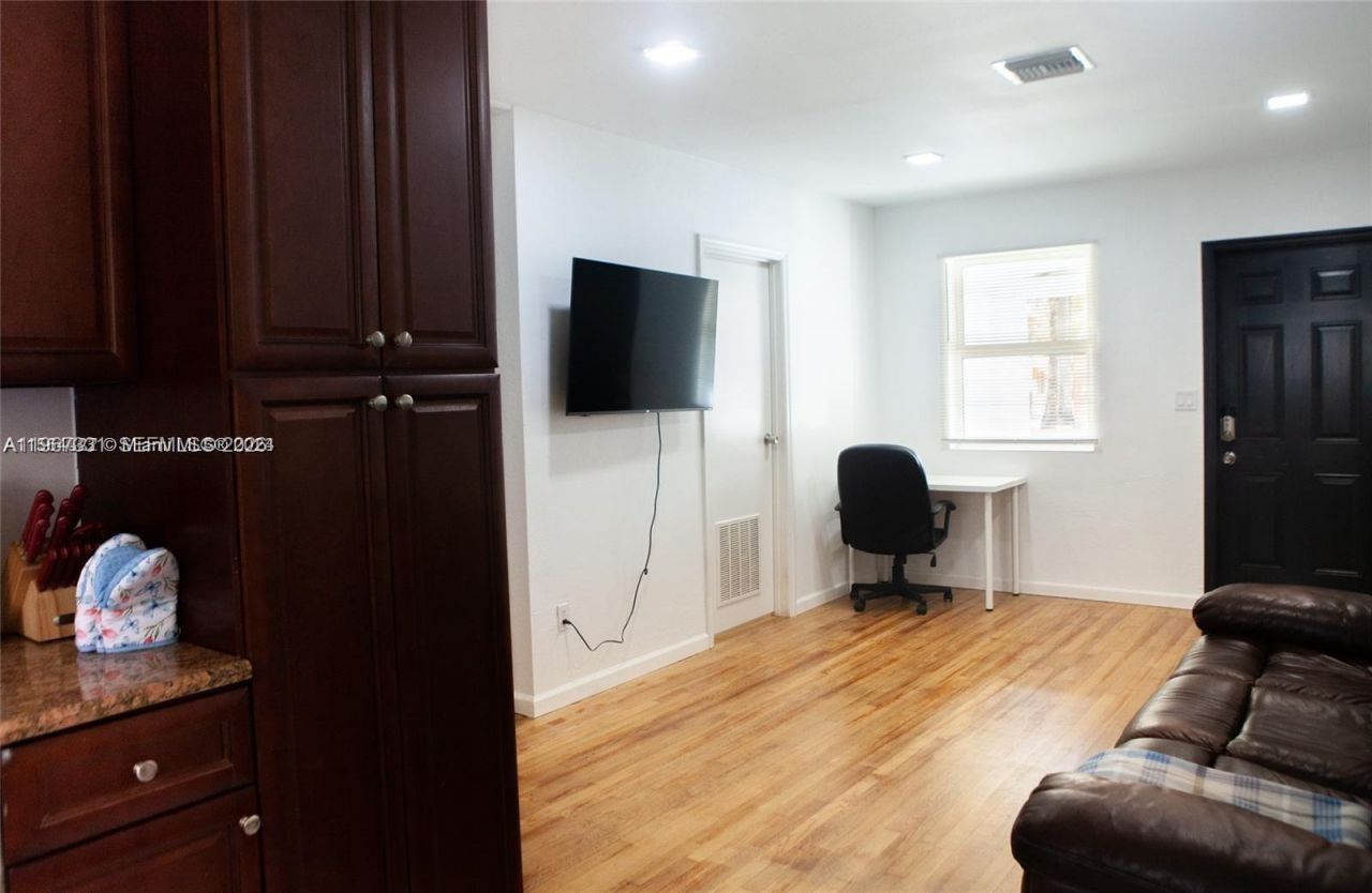 1821 Harding St , Hollywood, FL 33020 Photo