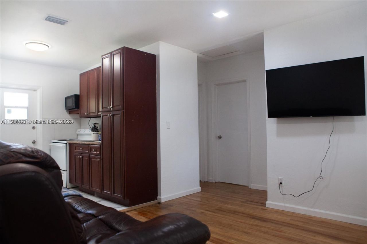 1821 Harding St , Hollywood, FL 33020 Photo